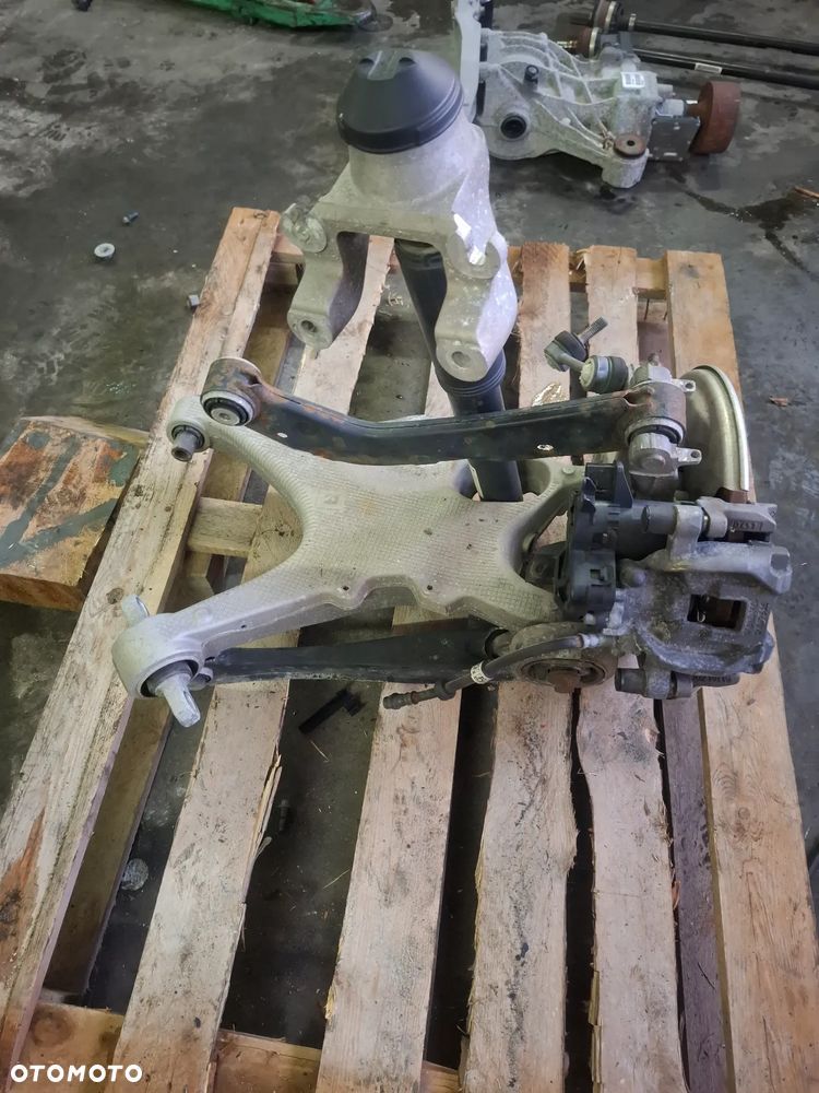 Volvo XC60 Zawieszenie tylne prawe / Komplet - 2