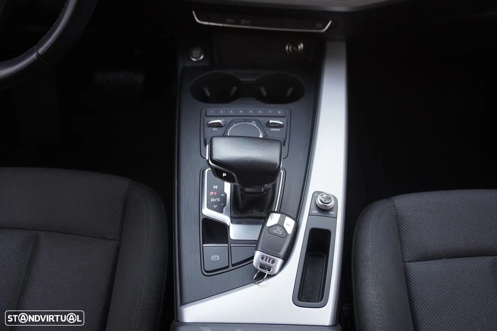 Audi A4 Avant 35 TDI S tronic - 12