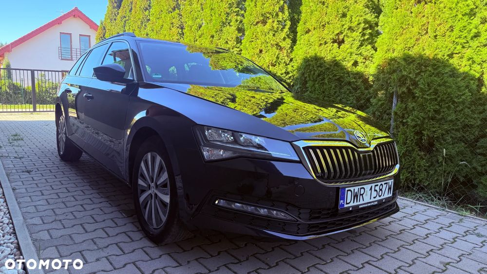 Skoda Superb 2.0 TDI SCR Ambition DSG - 29
