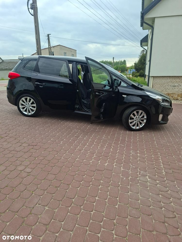 Kia Carens 1.6 GDI Dream Team Edition - 8
