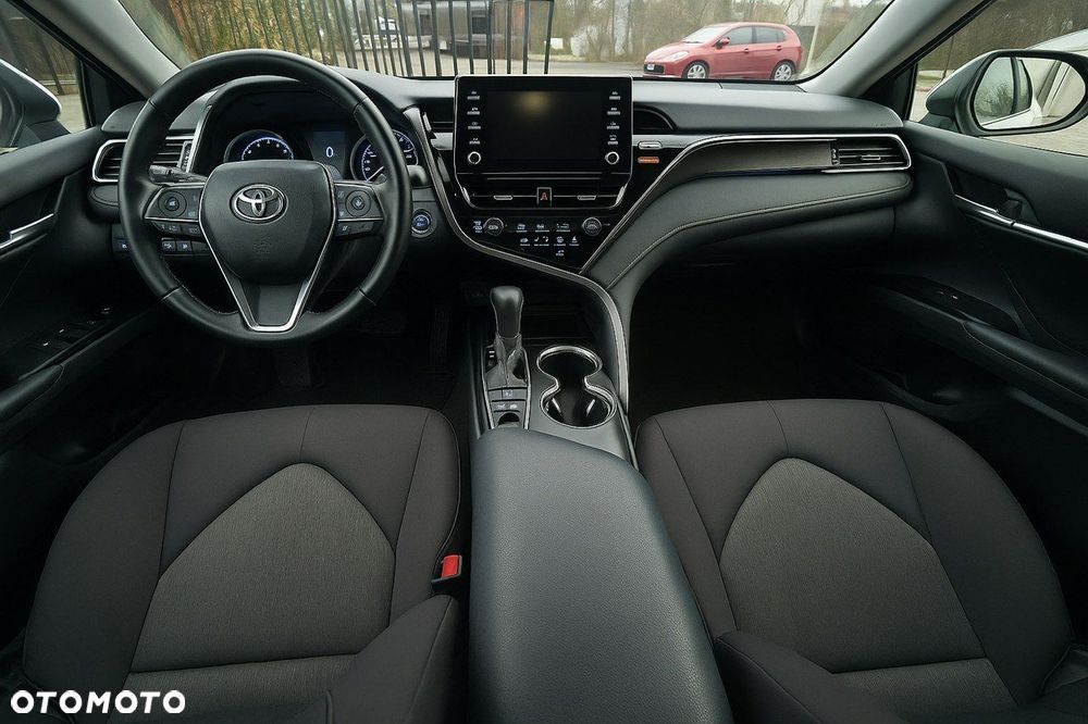 Toyota Camry 2.5 Hybrid Comfort CVT - 13