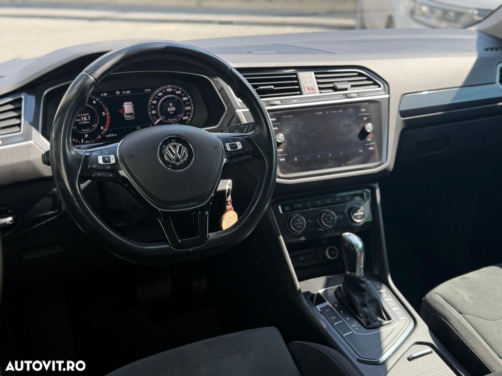 Volkswagen Tiguan 2.0 TDI SCR DSG R-Line - 16