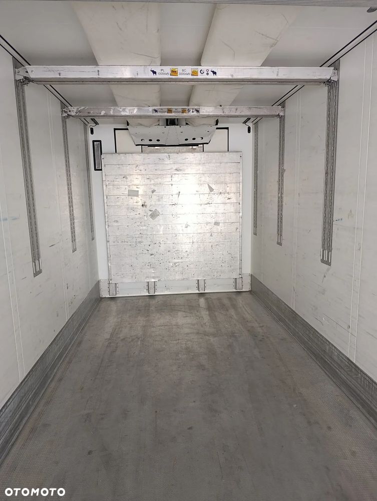 Schmitz Cargobull SKO24 - 2