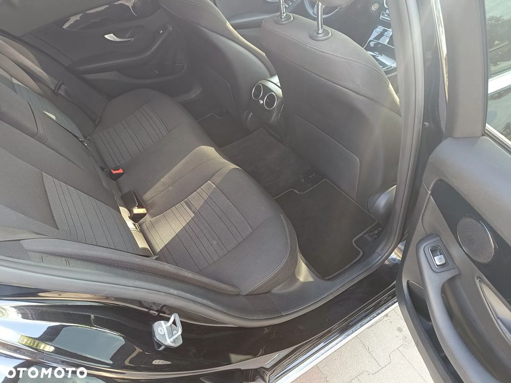 Mercedes-Benz Klasa C 200 d 9G-TRONIC - 13