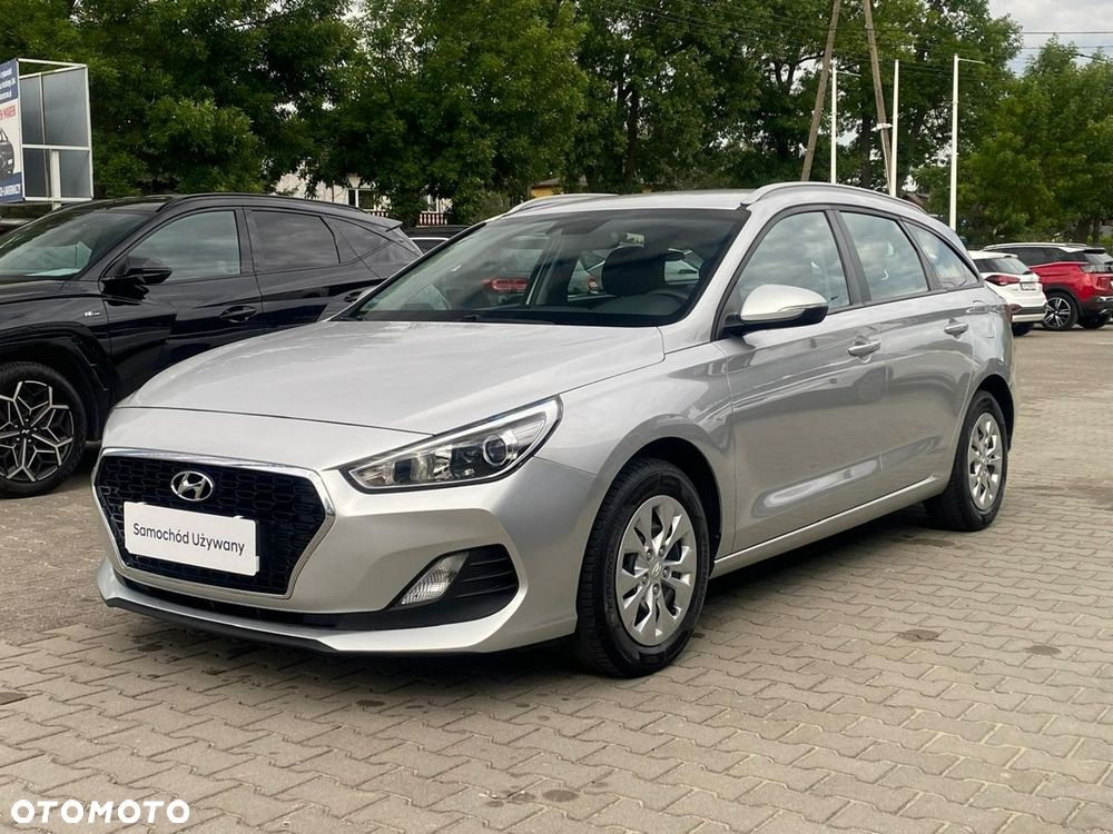 Hyundai i30 1.4 Classic + - 11