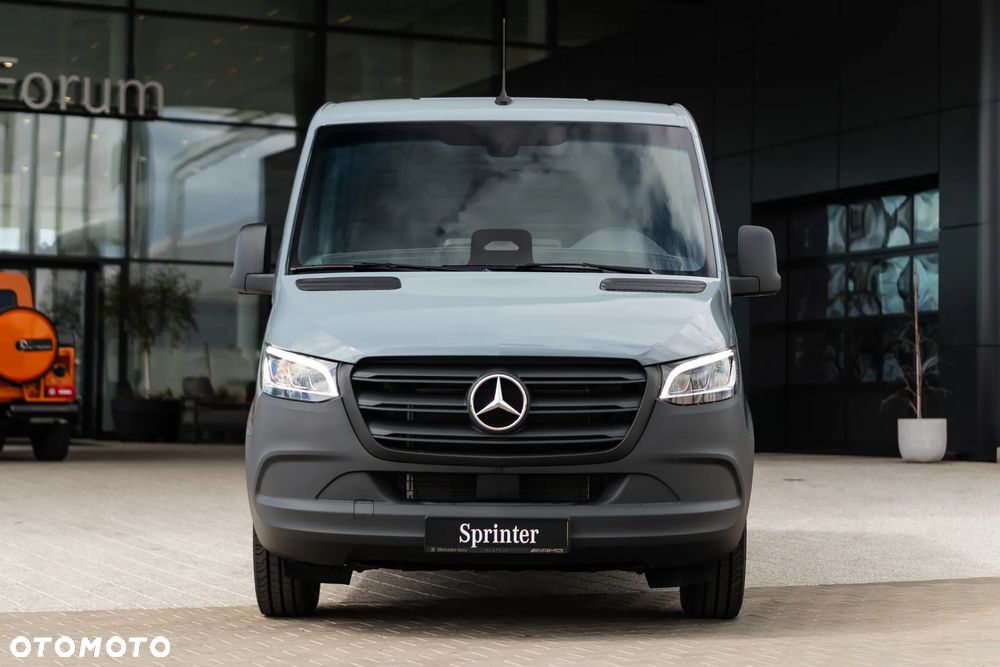 Mercedes-Benz Sprinter - 3
