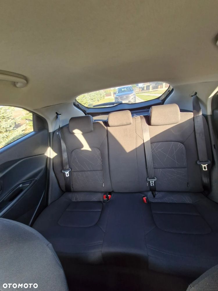 Kia Rio - 15