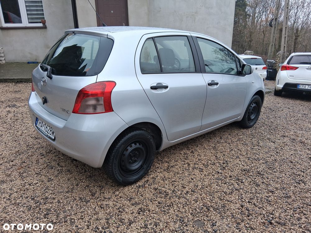 Toyota Yaris 1.0 Luna A/C - 6