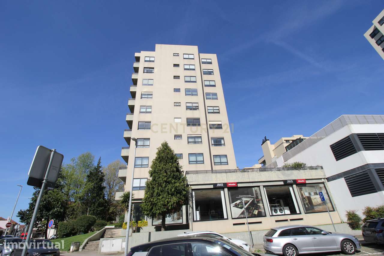Espetacular Moradia T4 em Ramalde, Porto - Grande imagem: 2/60