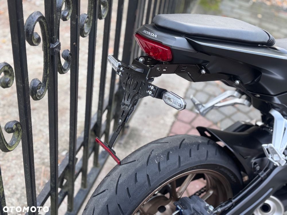 Honda CB - 23