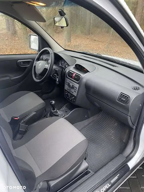 Opel Combo - 8