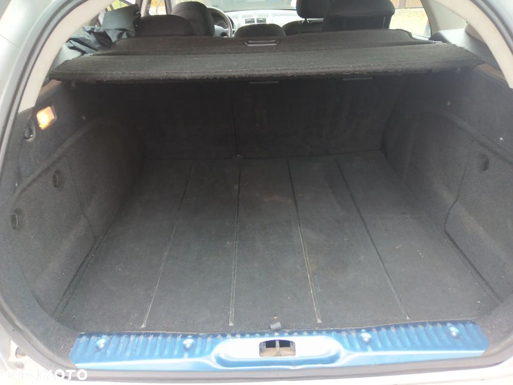 Peugeot 407 2.0 HDI Presence n.gama - 15