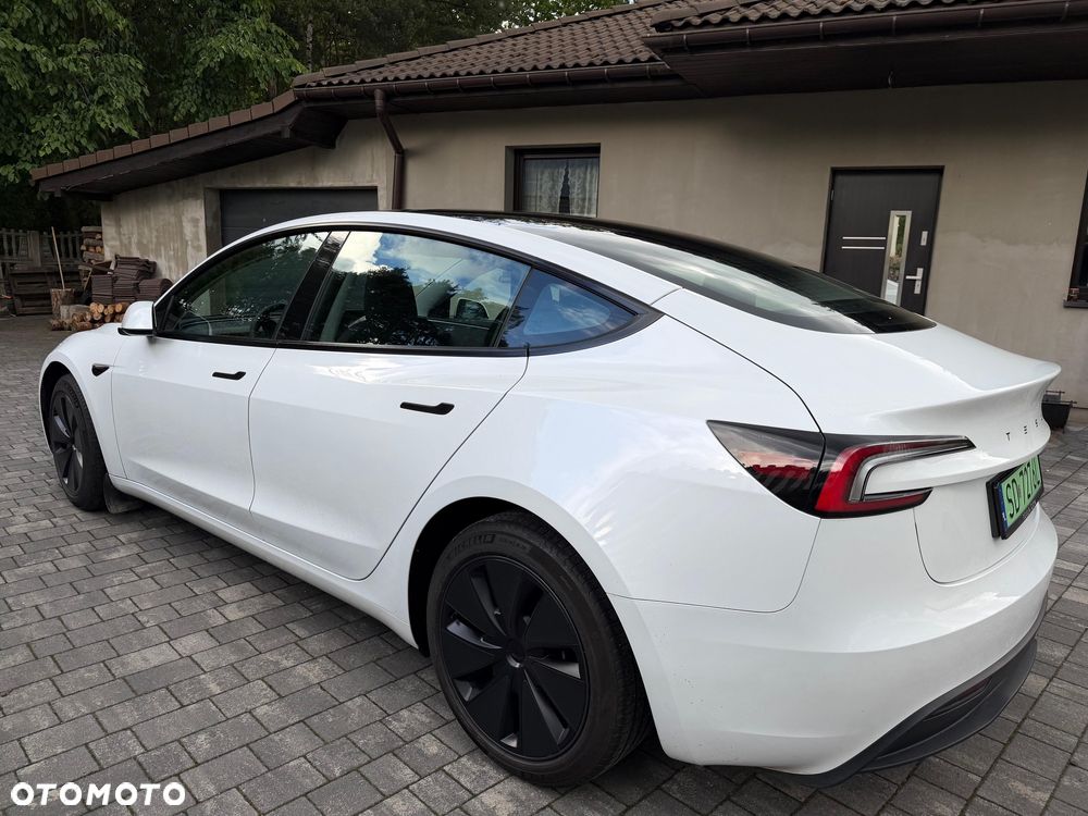 Tesla Model 3 - 2