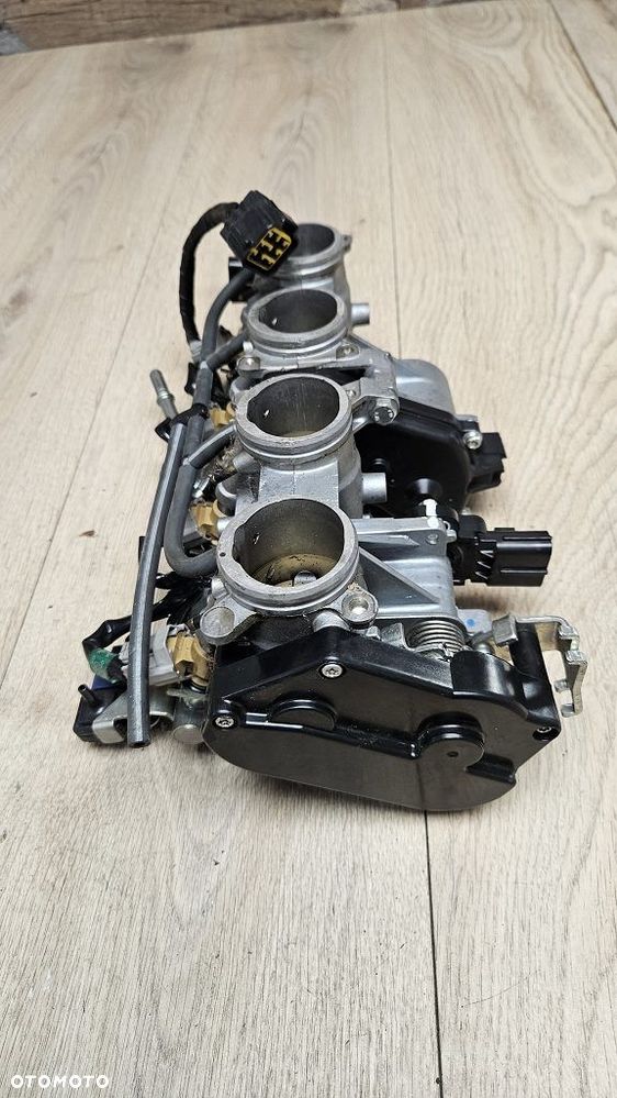Listwa Wtryskowa Przepustnica Yamaha YZF-R6 R6 2008-2016 13S Dawca Części - 8