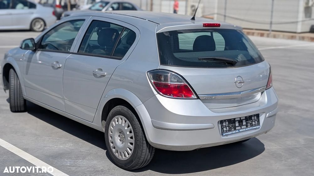 Opel Astra Classic III 1.6 - 5
