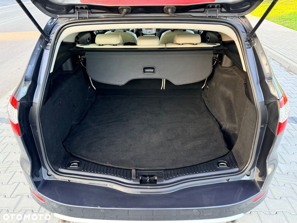 Ford Mondeo 2.5 Titanium S - 35