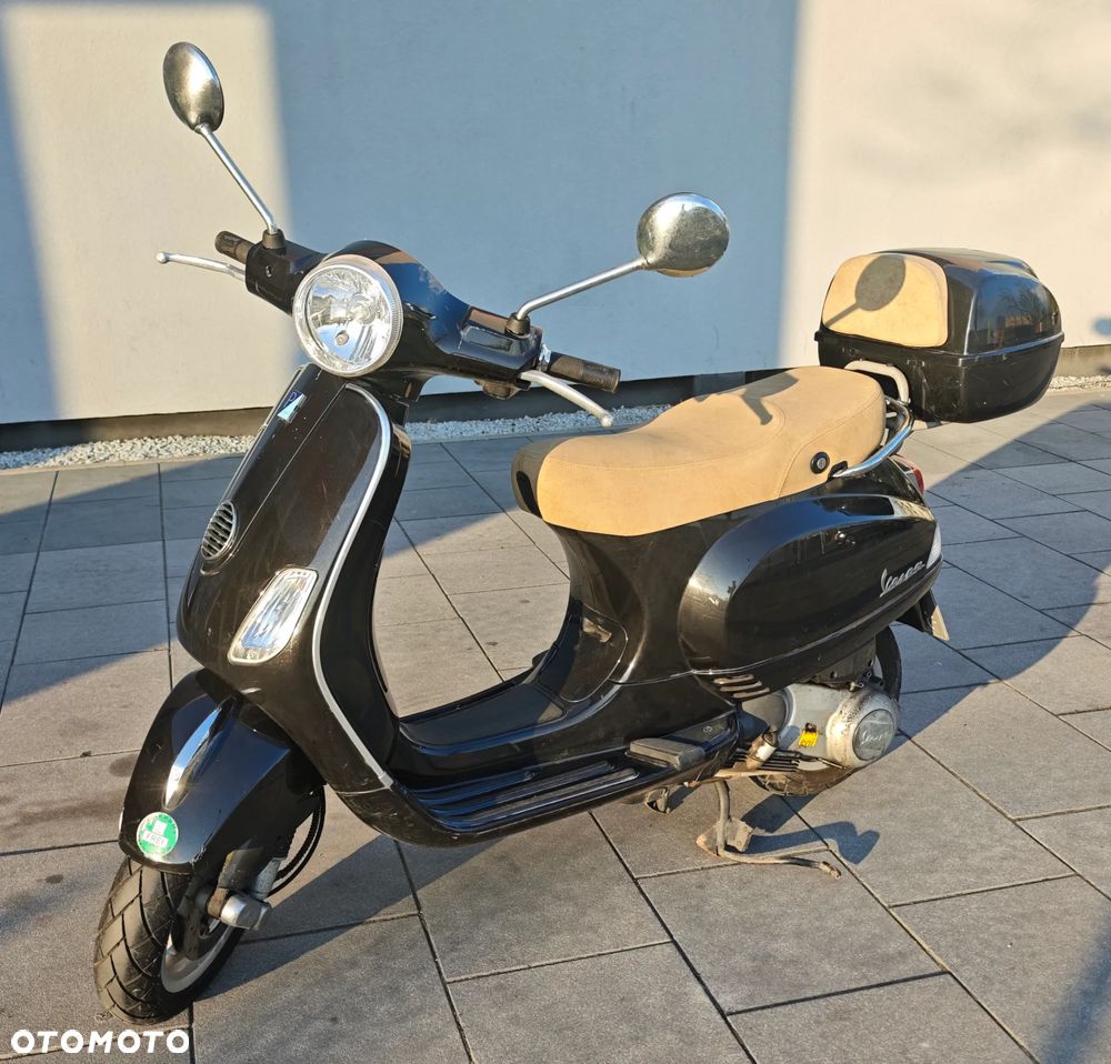 Piaggio Vespa - 1