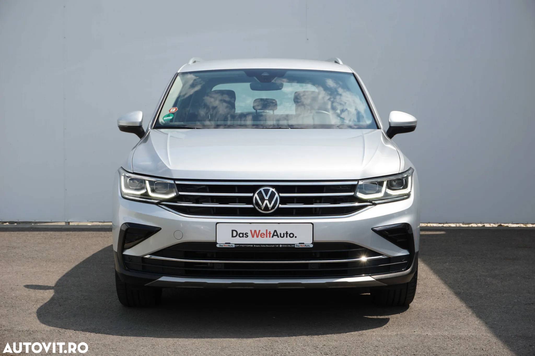 Volkswagen Tiguan - 8
