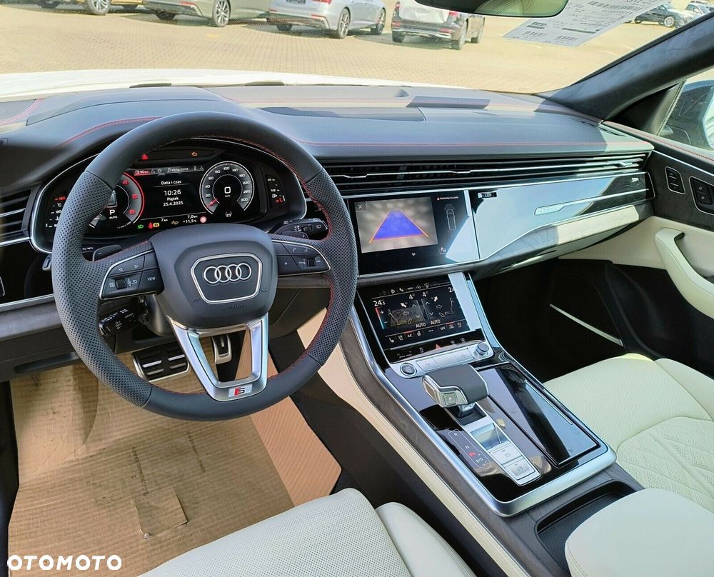 Audi Q8 - 24