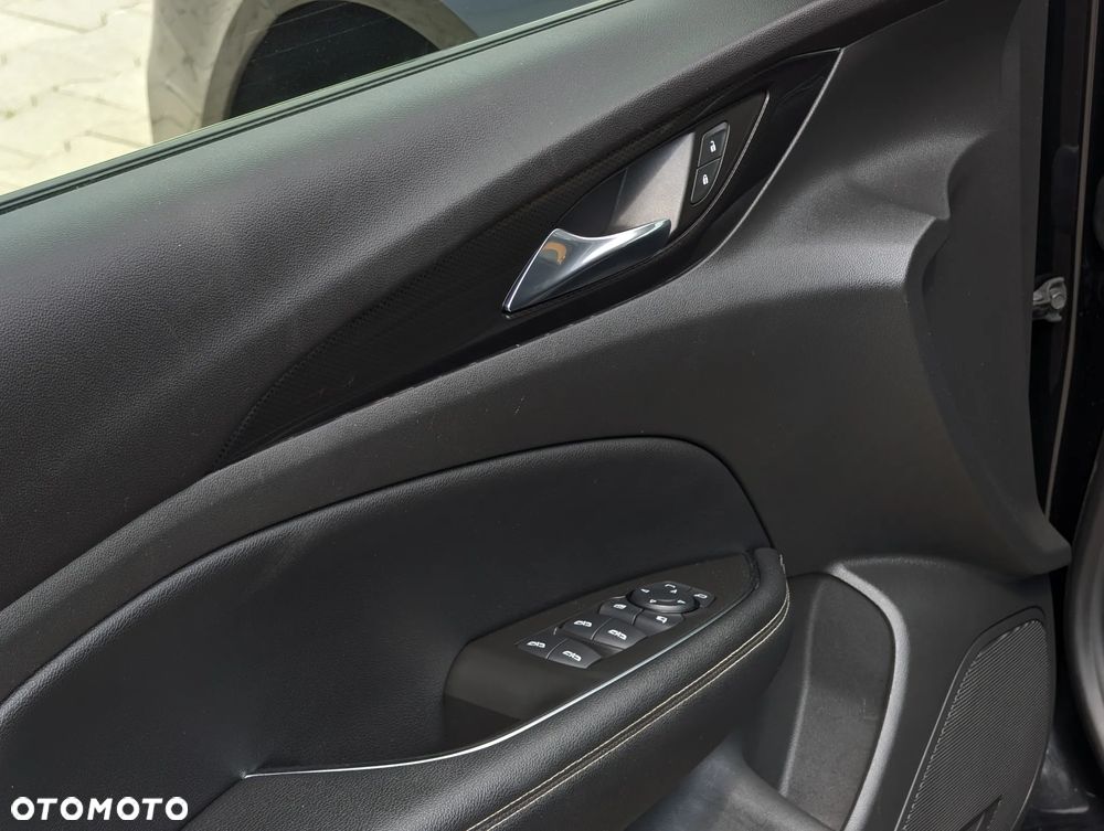 Opel Insignia 2.0 Business Innovation - 17