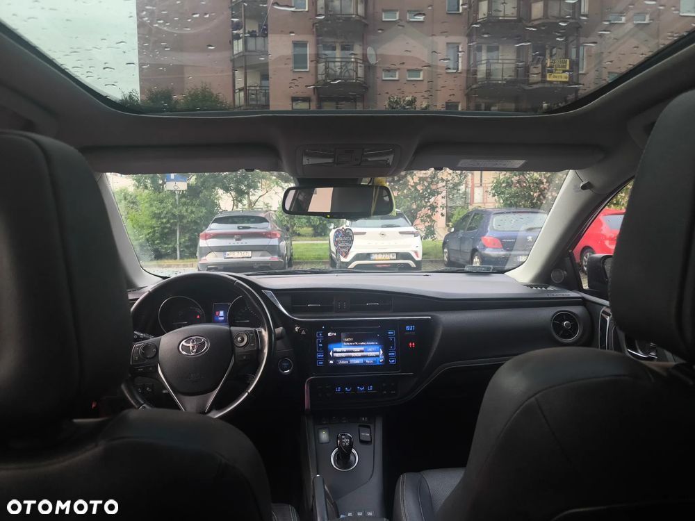Toyota Auris - 22