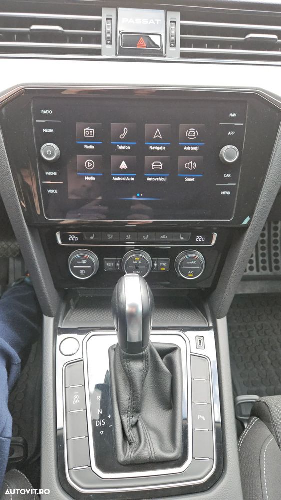 Volkswagen Passat 1.6 TDI SCR DSG Business - 12