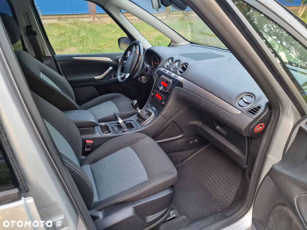 Ford Galaxy 2.0 TDCi DPF Titanium - 15