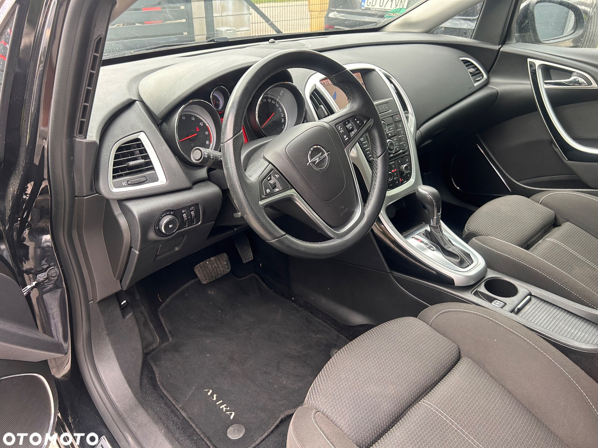 Opel Astra 1.6 Automatik Design Edition - 27