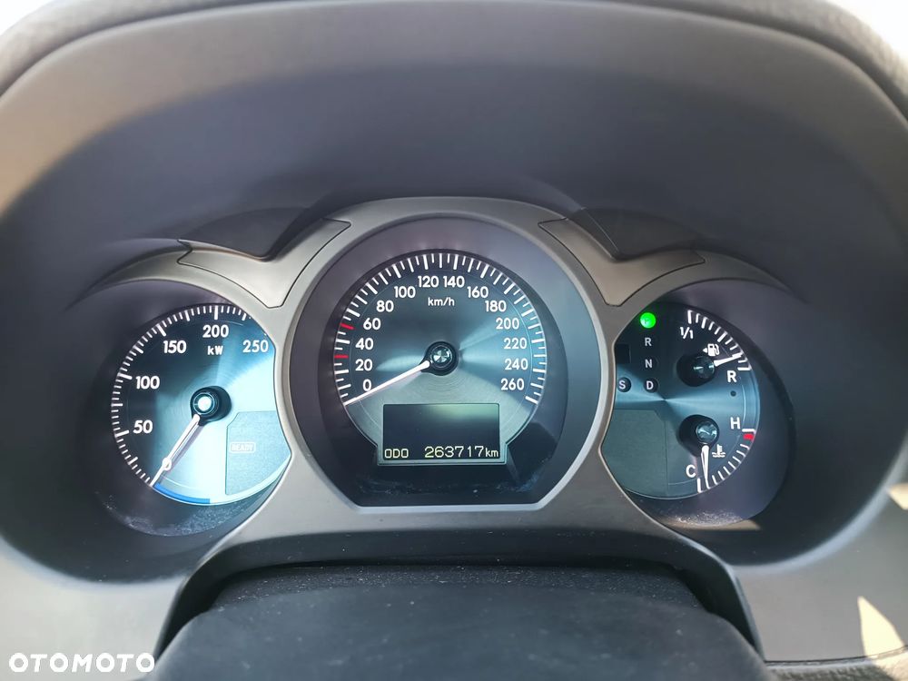 Lexus GS 450h Luxury Line - 17