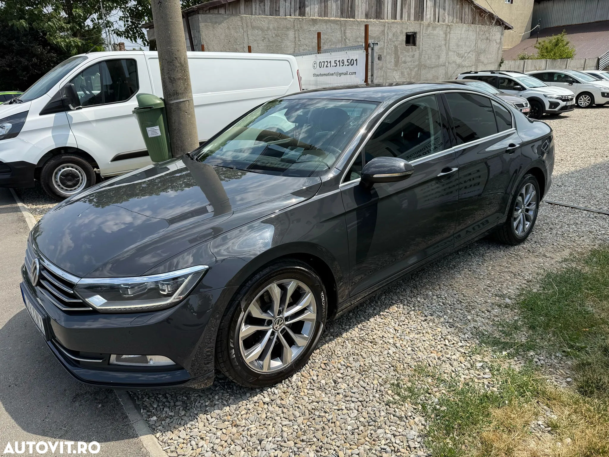 Volkswagen Passat 2.0 TDI Highline - 8