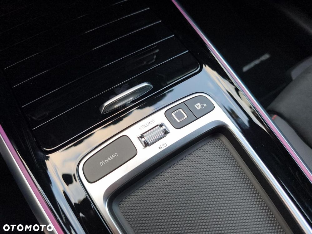 Mercedes-Benz GLB - 18