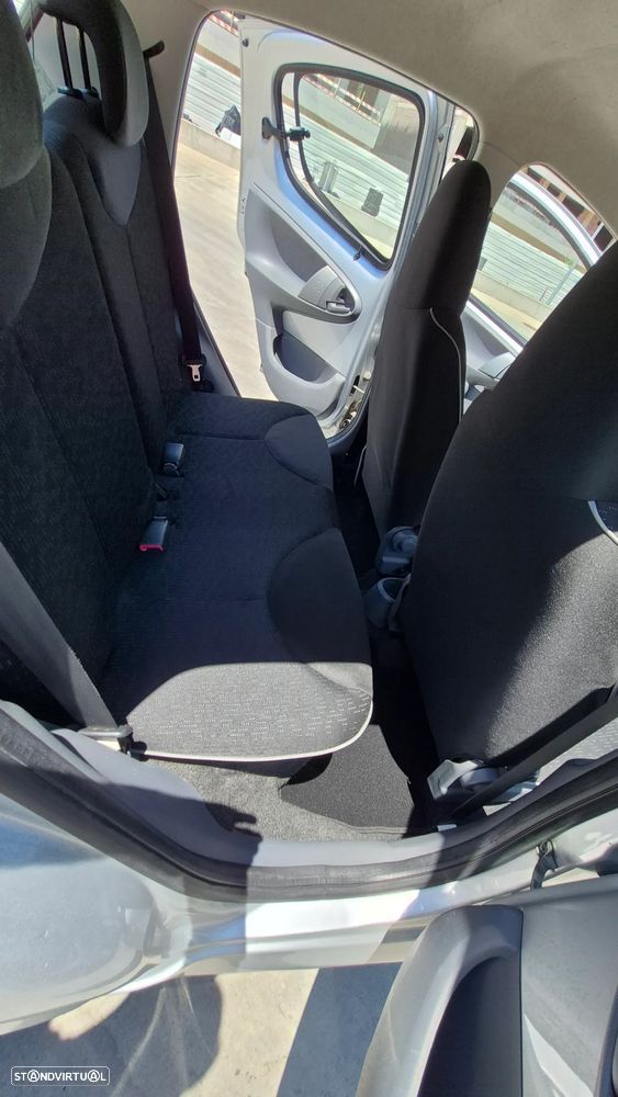 Peugeot 107 1.0 Black&Silver - 22