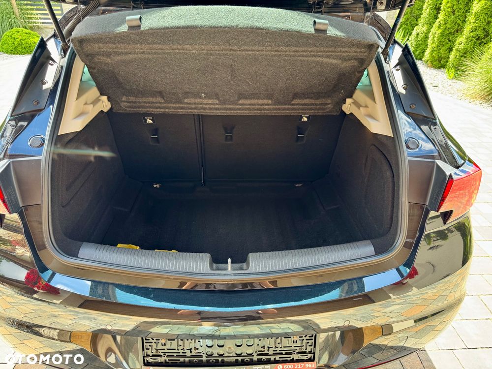 Opel Astra 1.4 Turbo Business - 11