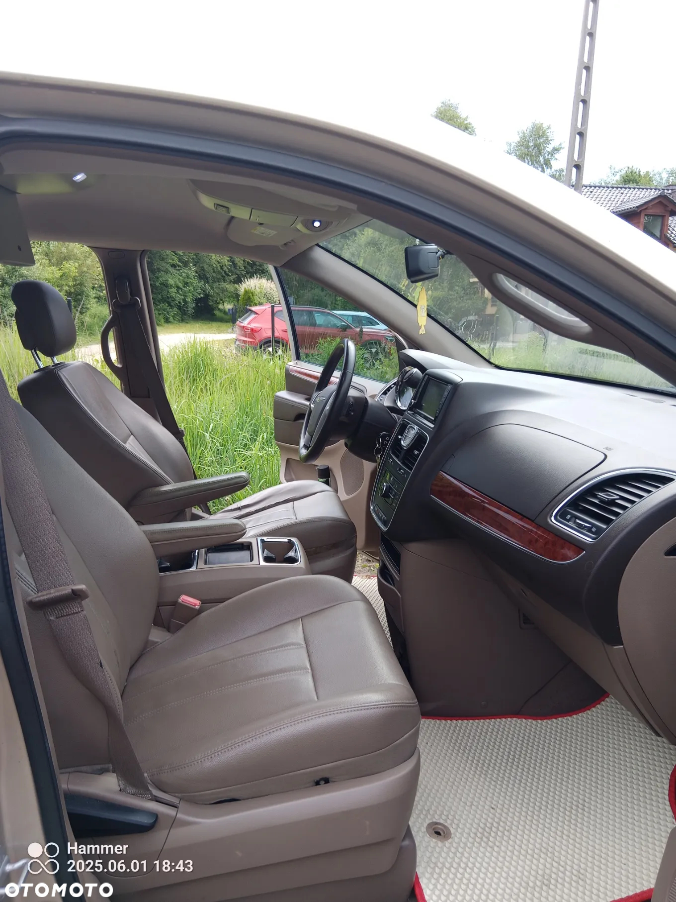 Chrysler Town & Country 3.6 Limited - 9