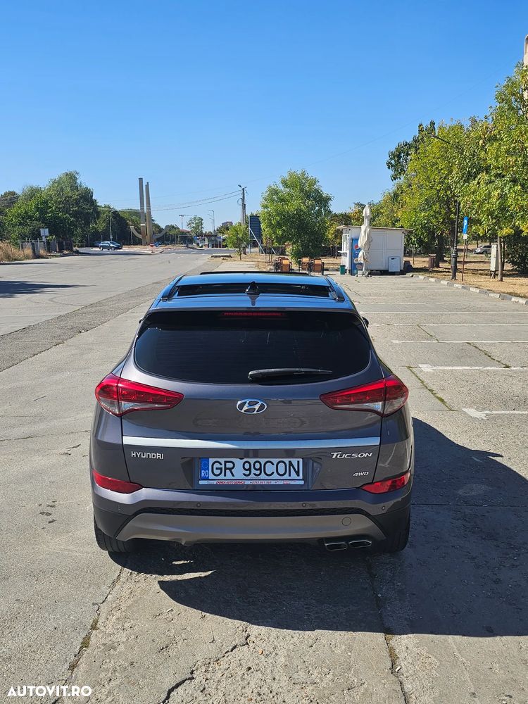 Hyundai Tucson 2.0 CRDI 4WD Automatik Premium - 9