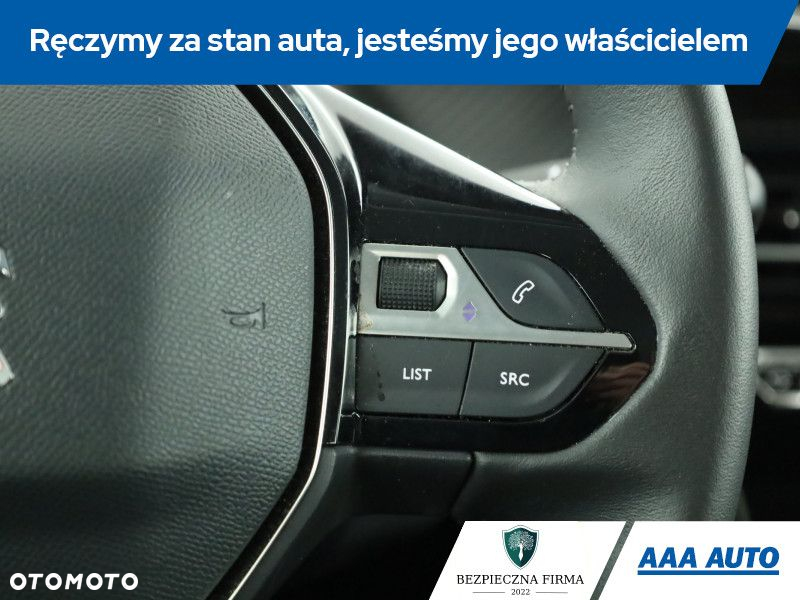 Peugeot 208 - 16