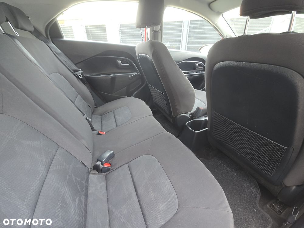 Kia Rio 1.2 Attract - 13