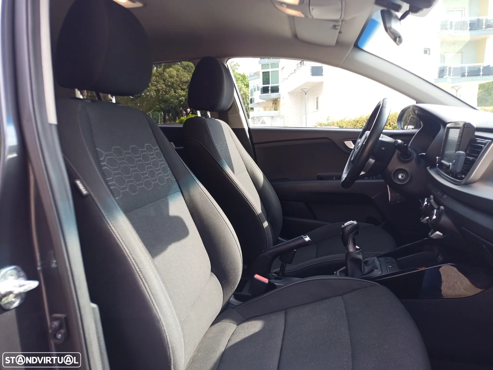 Kia Rio 1.4 CRDi TX - 9