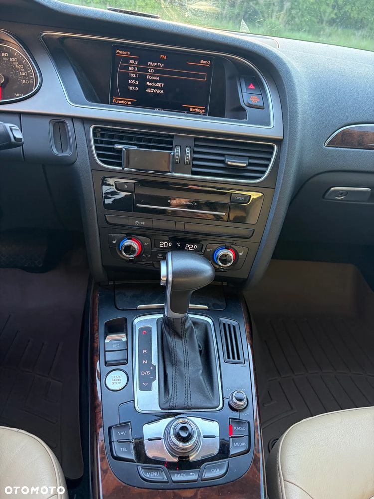 Audi A4 Limousine - 29