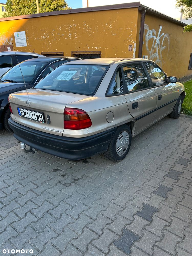 Opel Astra 1.4 GL - 2