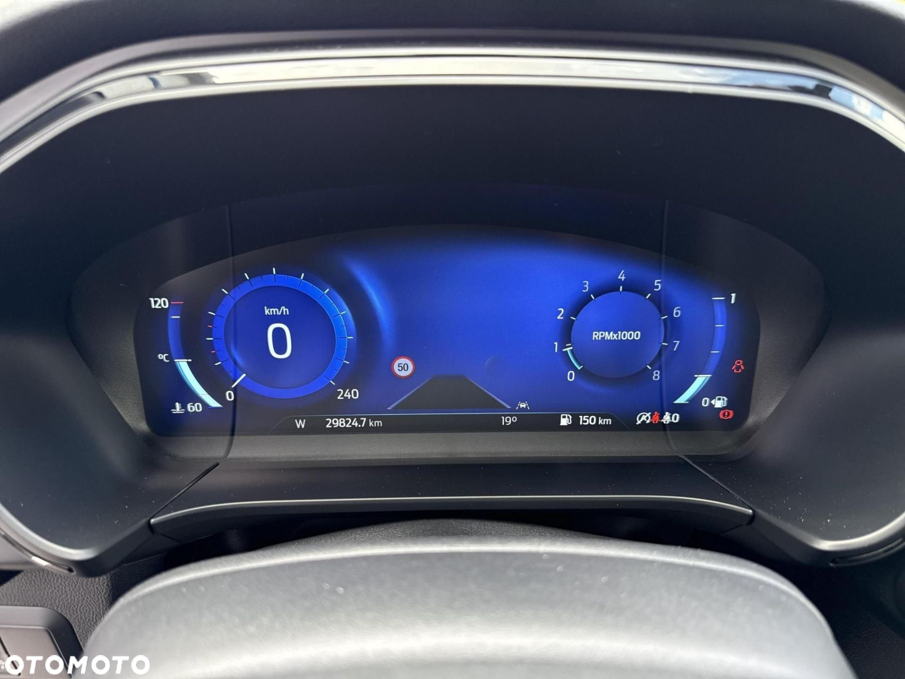 Ford Kuga 1.5 EcoBoost ST-LINE X - 25