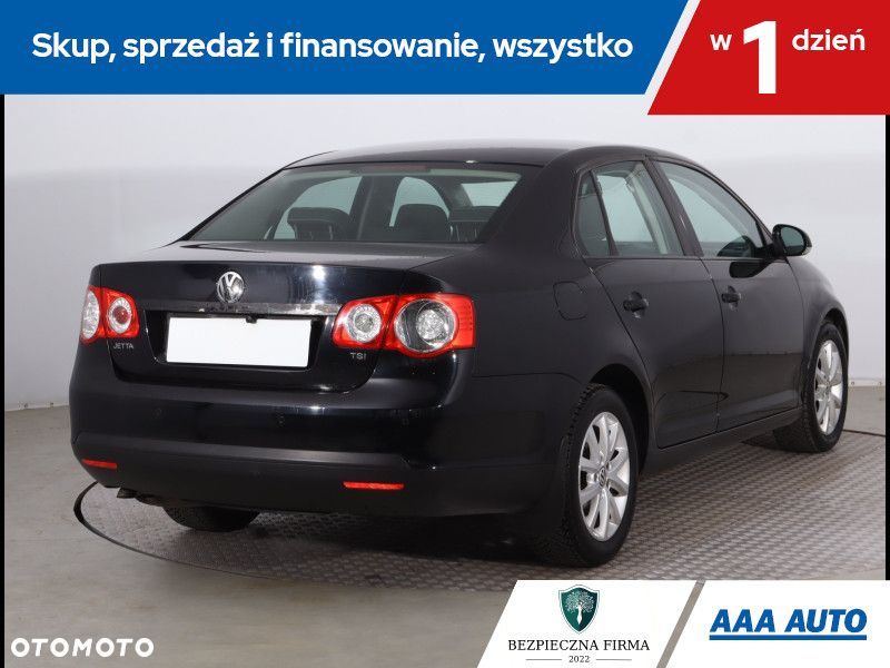 Volkswagen Jetta - 7