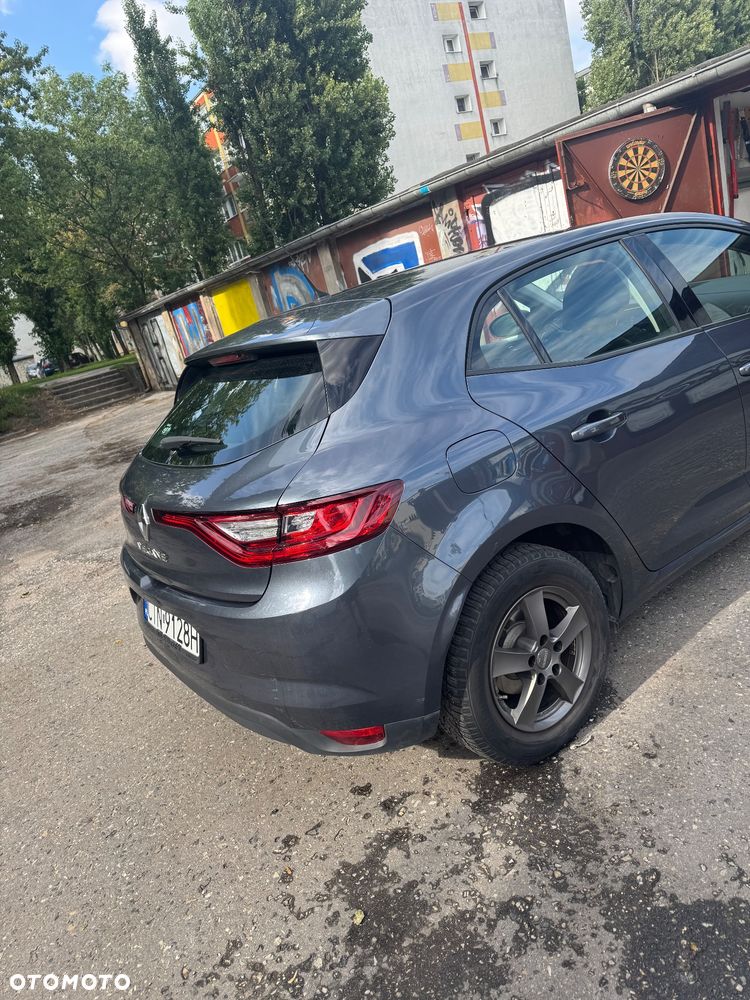 Renault Megane TCe 115 GPF LIFE - 6