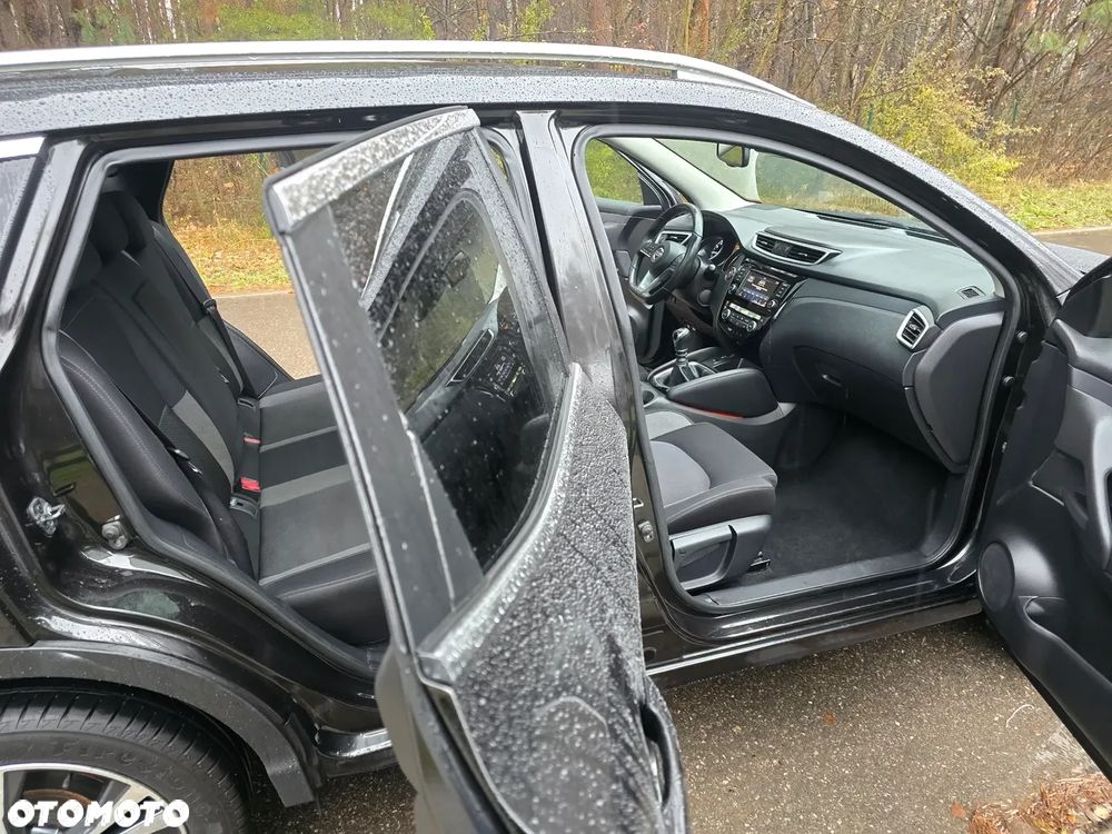 Nissan Qashqai 1.3 DIG-T TEKNA - 18