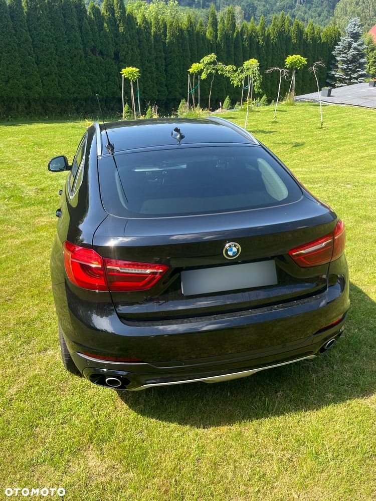 BMW X6 xDrive30d - 16