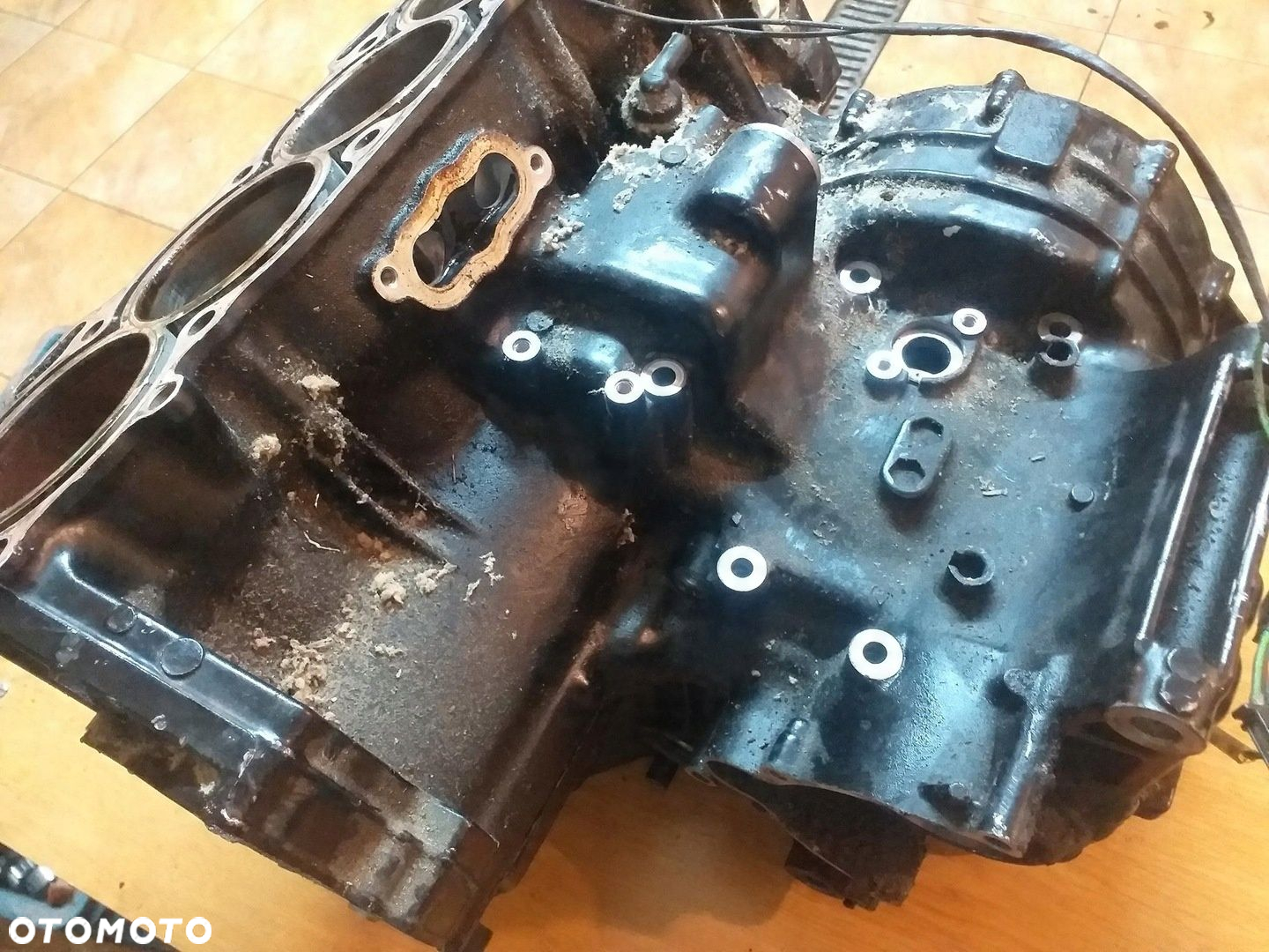KARTERY BLOK SILNIKA HONDA CBR 1100XX SC35E - 3