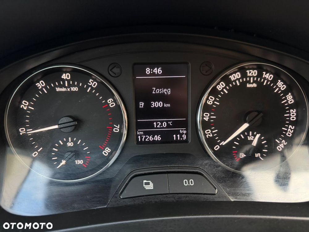 Skoda RAPID 1.2 TSI Elegance - 22