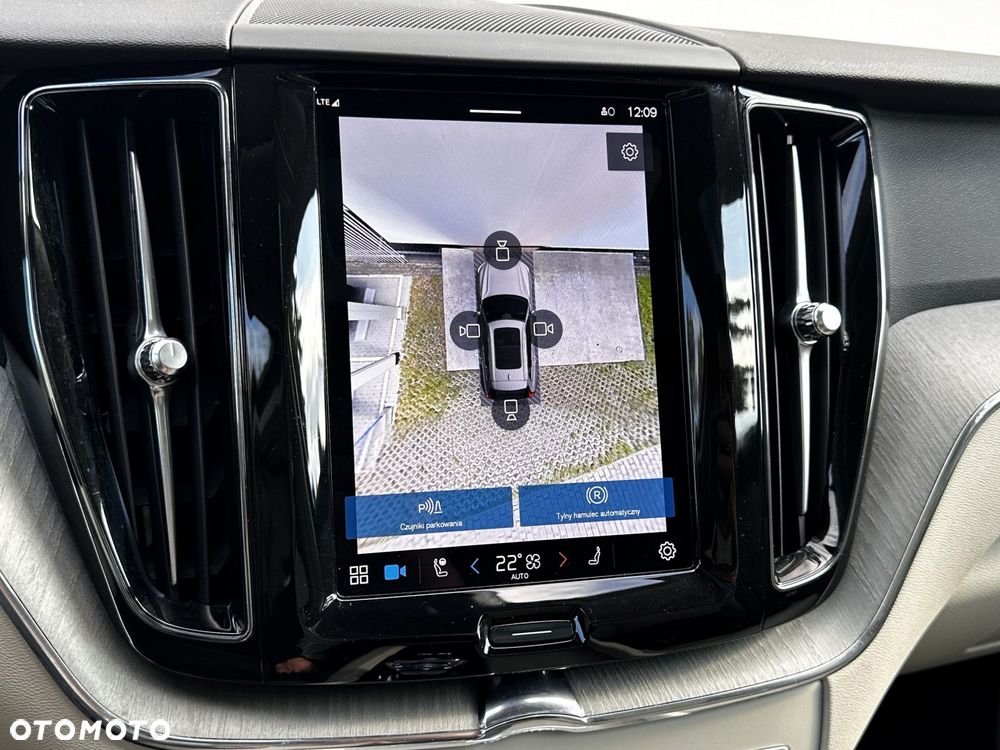 Volvo XC 60 - 30