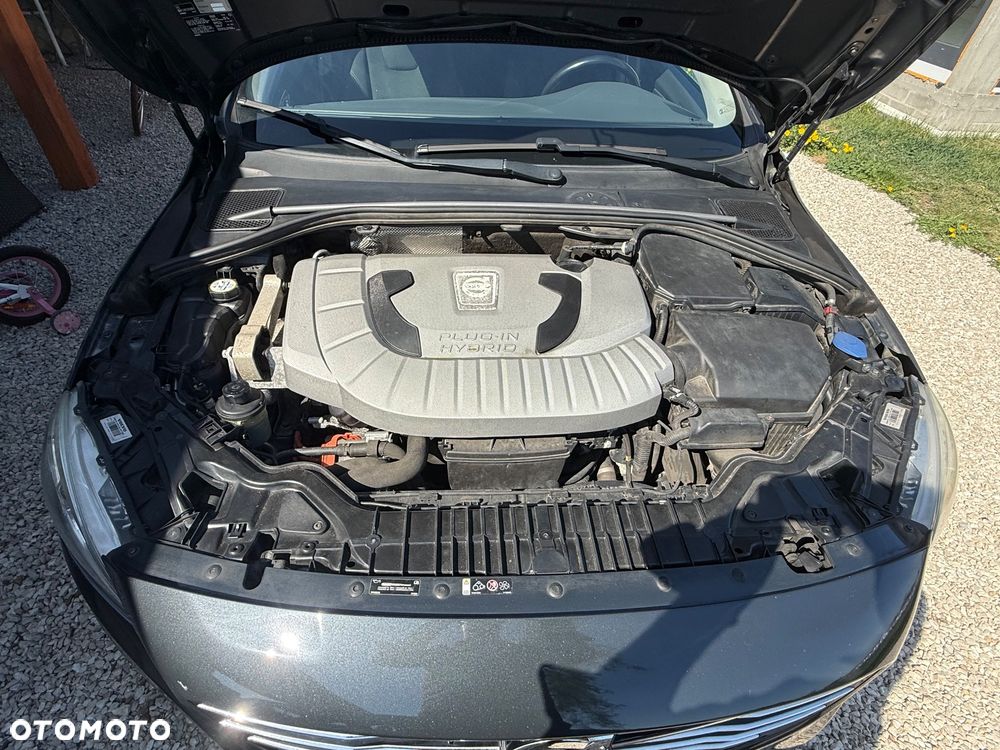 Volvo V60 D6 AWD Plug-in Hybrid Summum - 6