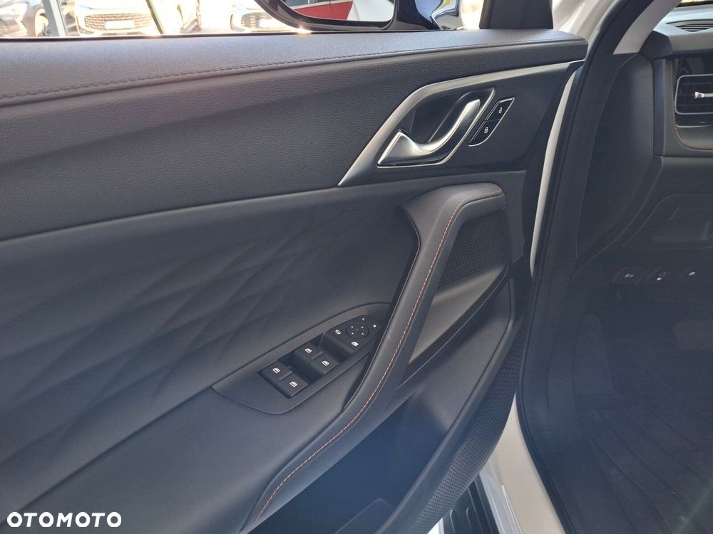 MG HS 1.5T PHEV Exclusive - 9